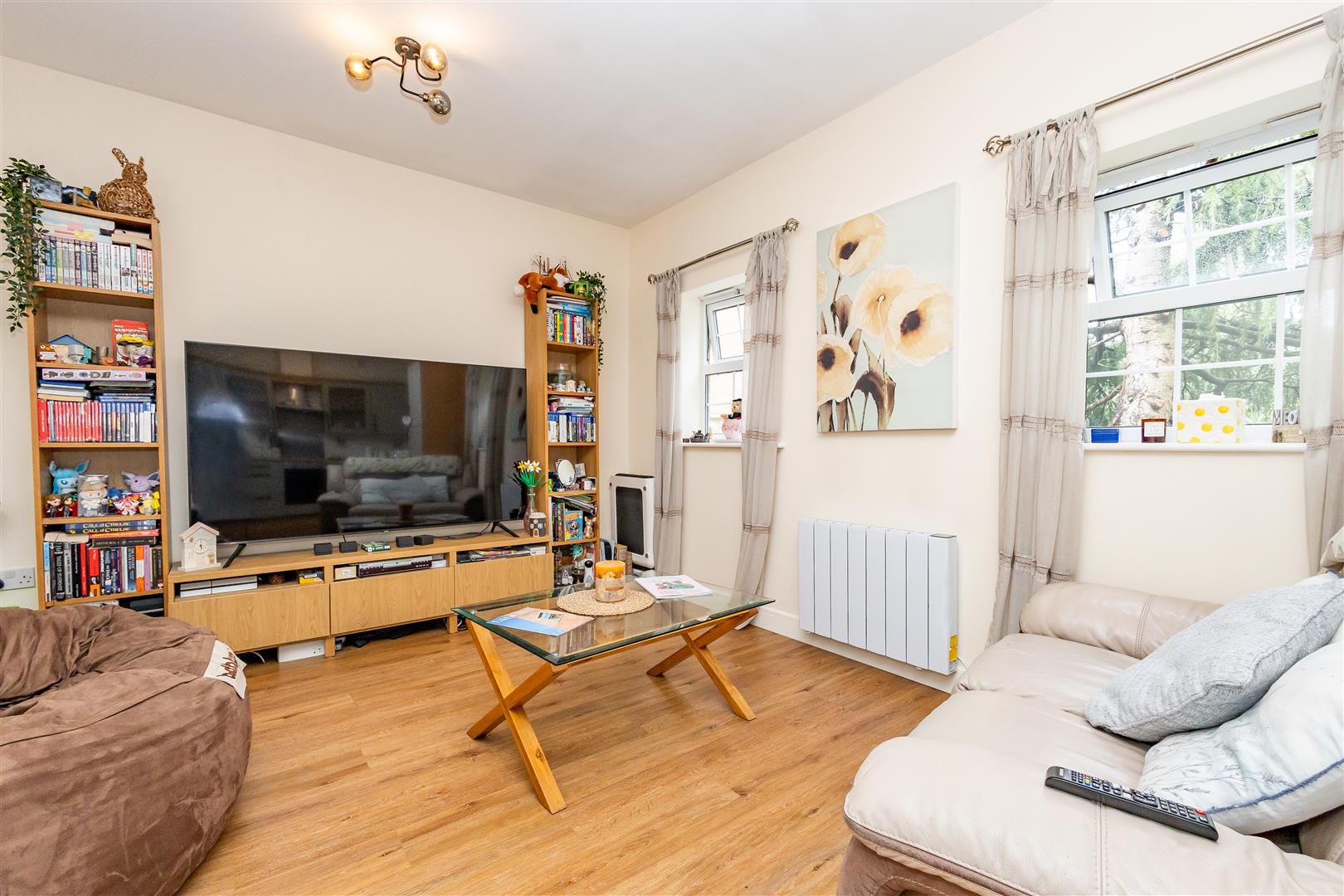 2 bed property in Hunters Wood Court, Chorley
